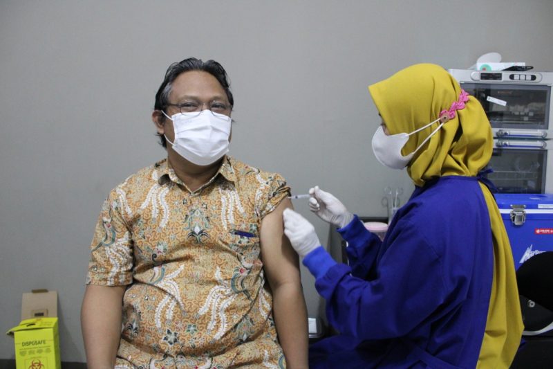 Dosen dan Staf ITN Malang Turut Sukseskan Vaksinasi Covid-19