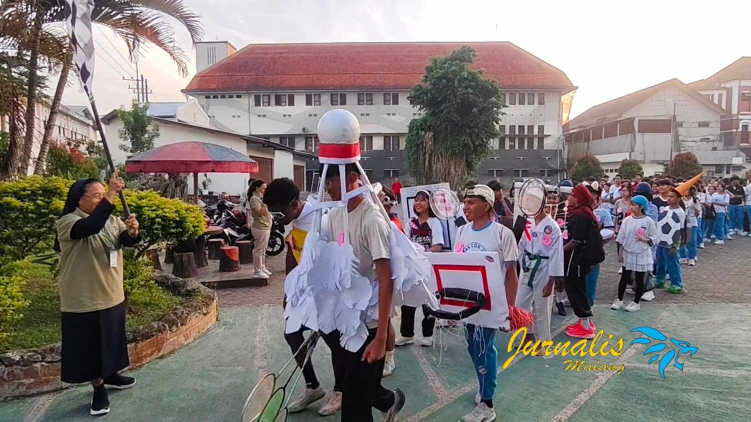 Usia 75 Tahun Jadi Mercusuar Kebaikan, SMAS Katolik Cor Jesu Gelar family Day Hingga Misa Syukur dan Art Performance