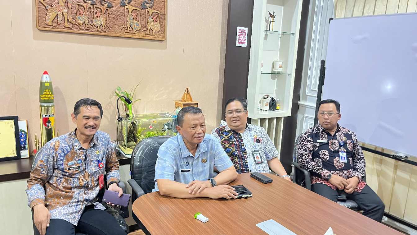 Jalan tembus arah Jalan candi Panggung dan Jalan Simpang Candi Panggung (Foto : Redaksi)