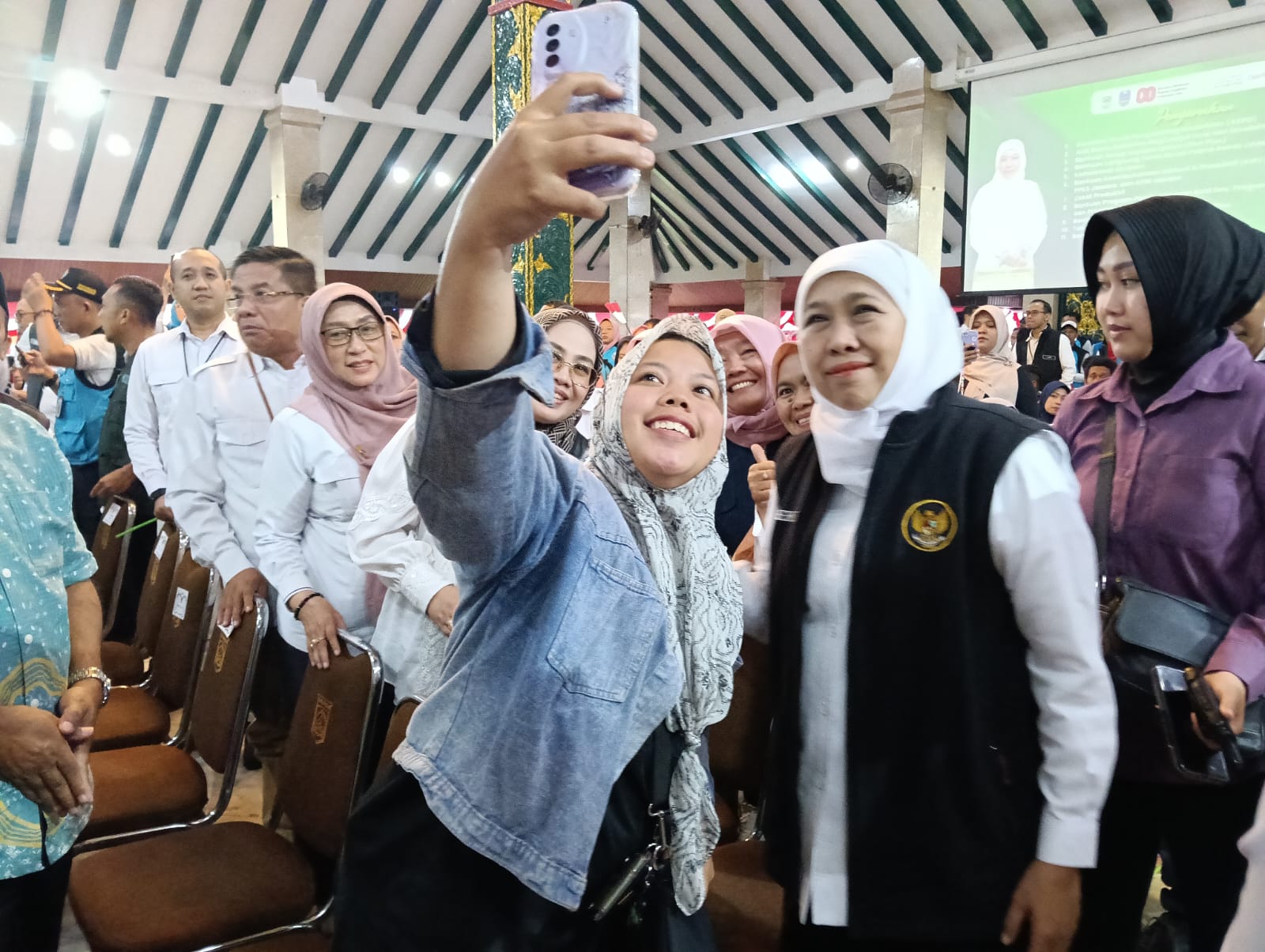 Gubernur Jatim: Meski Ada Hambatan Distribusi, Stok Beras Jawa Timur Melimpah