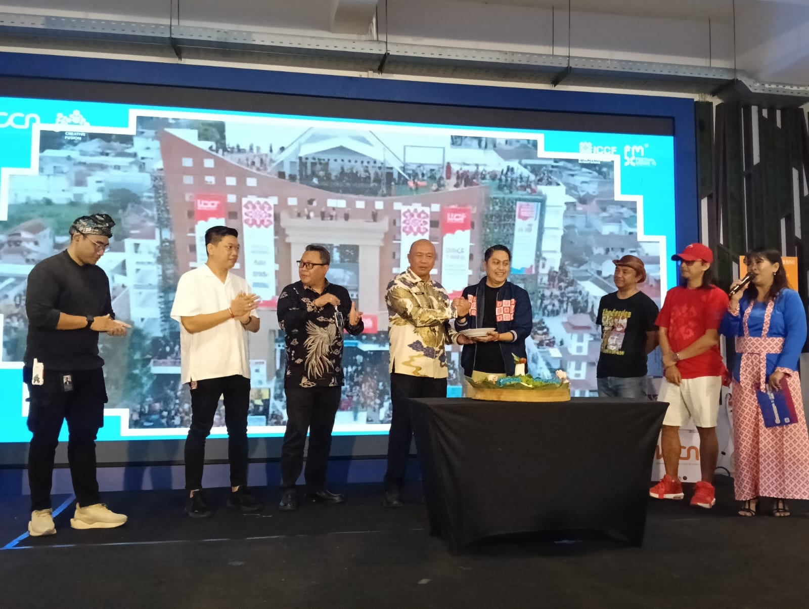 Resmi Dibuka, Festival Mbois 10 dan ICCF 2025 Digelar di MCC Kota Malang