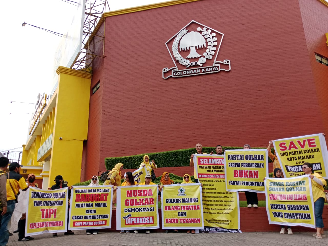Kader Golkar Kota Malang Walk Out dan Tolak Hasil Musda Jatim