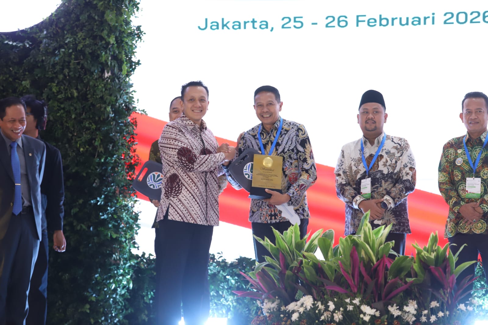 Walikota Wahyu Bawa Kota Malang Raih Predikat Menuju Kota Bersih, Peringkat 7 Terbaik Nasional