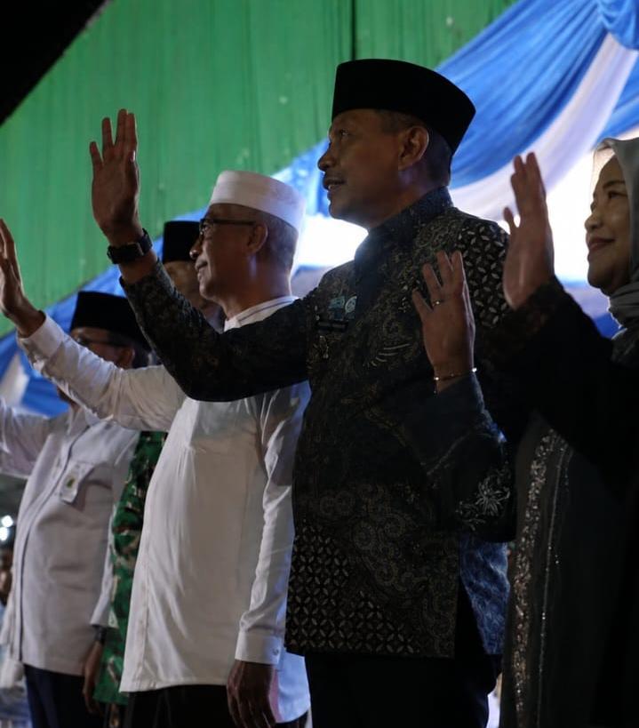 Walikota Malang Wahyu Hidayat Lepas 7 Kloter Jamaah Haji
