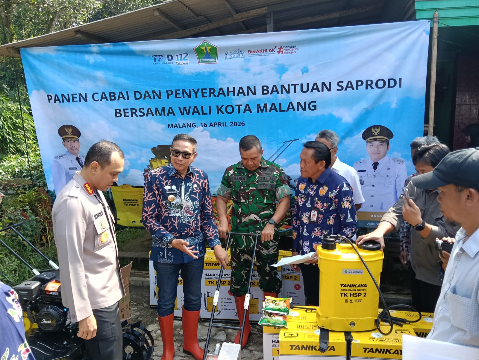 Walikota Malang Salurkan Bantuan Saprodi Pertanian, Panen Raya di Kota Malang Pasti Meningkat