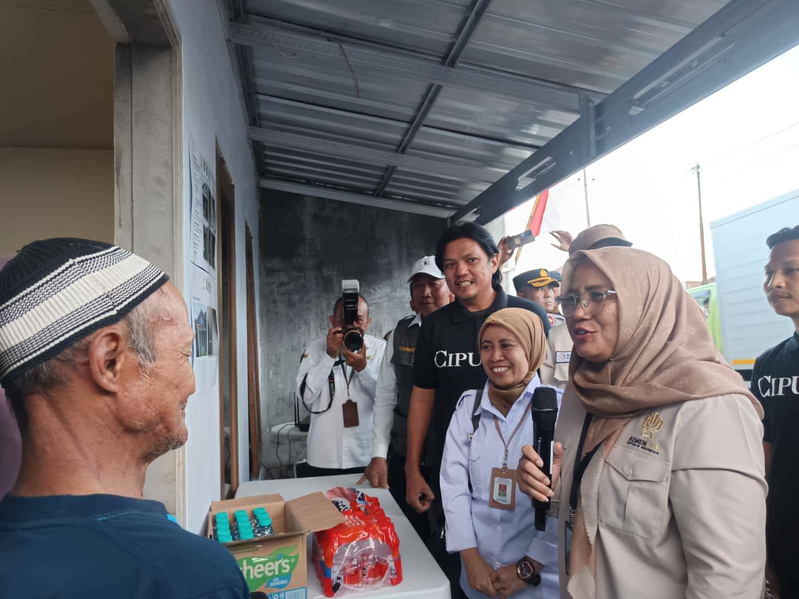 Kementerian PKP Bedah 25 Rumah Tidak Layak Huni di Malang Melalui Penguatan CSR